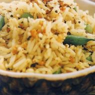 Indická rýže s fazolkami a hráškem recept