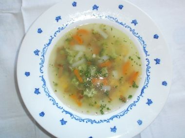 Zeleninová polévka s liškami a bulgurem