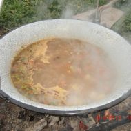 Čočková polévka na ohni recept