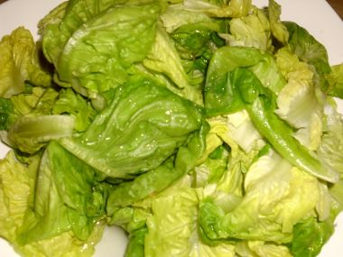 Salát z hlávkového salátu