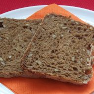 Slunečnicový chléb z domácí pekárny recept