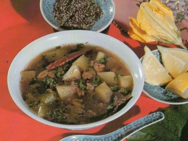 Čínská polévka s tykví a houbami