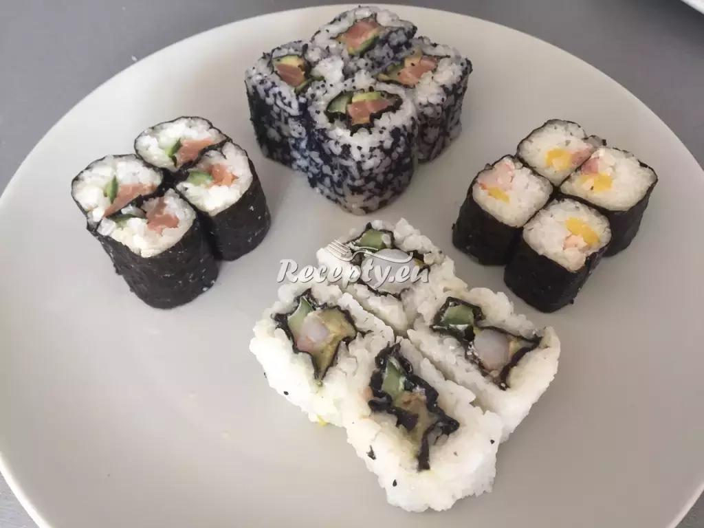 Sushi hoso maki a futo maki recept  zahraniční recepty