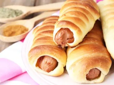 Recept Párky v listovém těstě Recept Párky v listovém těstě