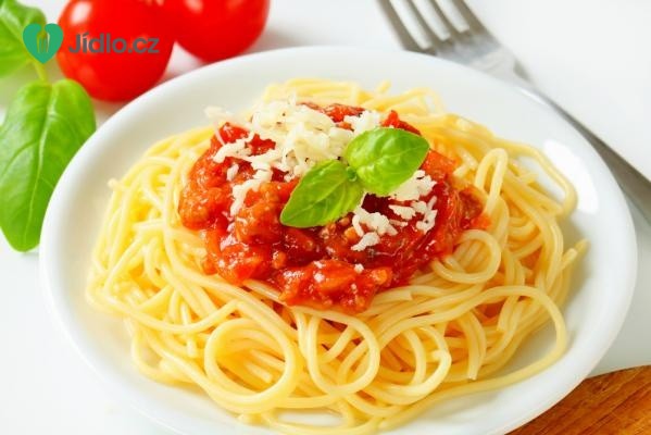 Špagety s lilkovo-rajčatovou omáčkou recept