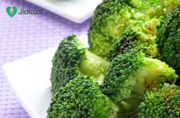 Vařená brokolice s oříškovým máslem recept