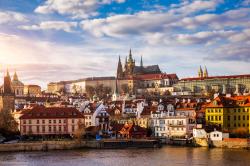 Praktický průvodce pro půjčení auta: Co potřebujete vědět