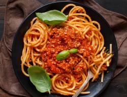 Snadné špagety bolognese, které vás překvapí chutí i cenou