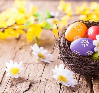 6 návrhů na pěkné Velikonoce v karanténě. Vajíčka, kostým, drink, jaro