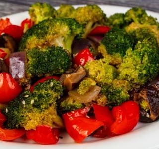 Brokolicový salát recept
