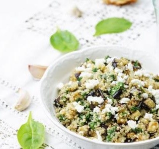 Kuřecí prsa s quinoa a špenátem recept