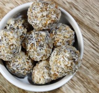 Kuličky ze sušených meruněk a kokosu recept