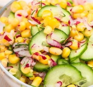 Letní kukuřičný salát recept