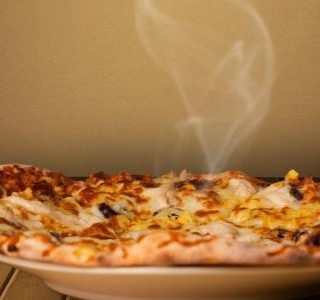 Pizza s kukuřicí a rozmarýnem recept
