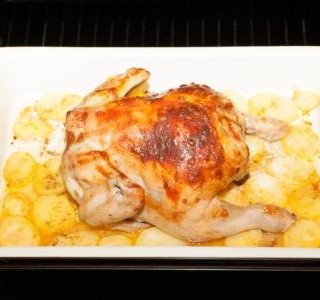 Recept Pomalu pečené kuře s brambory
