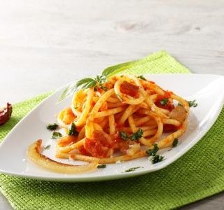 Špagety s pikantní omáčkou recept