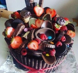 Letní ovocno-čokoladový dort 
