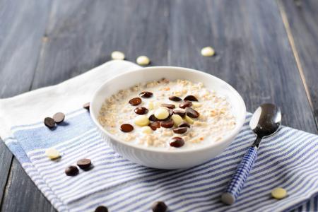 Největší mýtus zdravé snídaně: špatně připravené ovesné vločky škodí