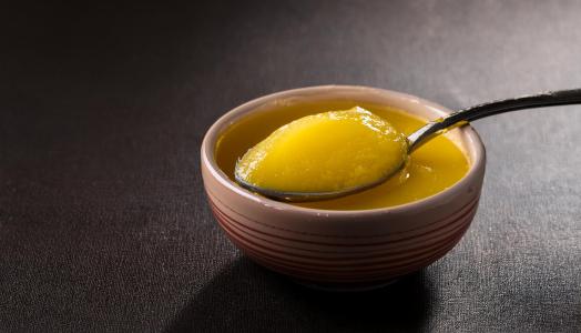 Zdravější alternativa másla? Vyrobte si přepuštěné máslo doma